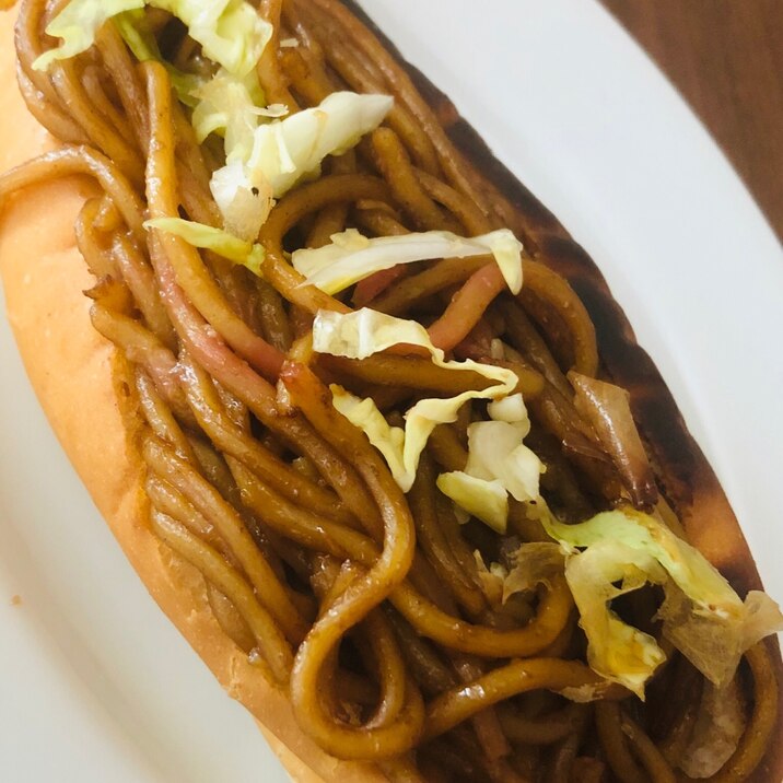 焼きそばが余ったら♡焼きそばパン